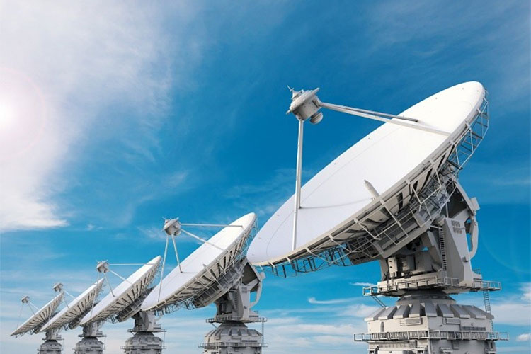 基于Matlab自适应滤波和特征提取的雷达信号分选与去噪方法研究